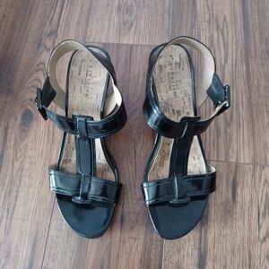 Kenneth Cole Sandals  9.5 Black
